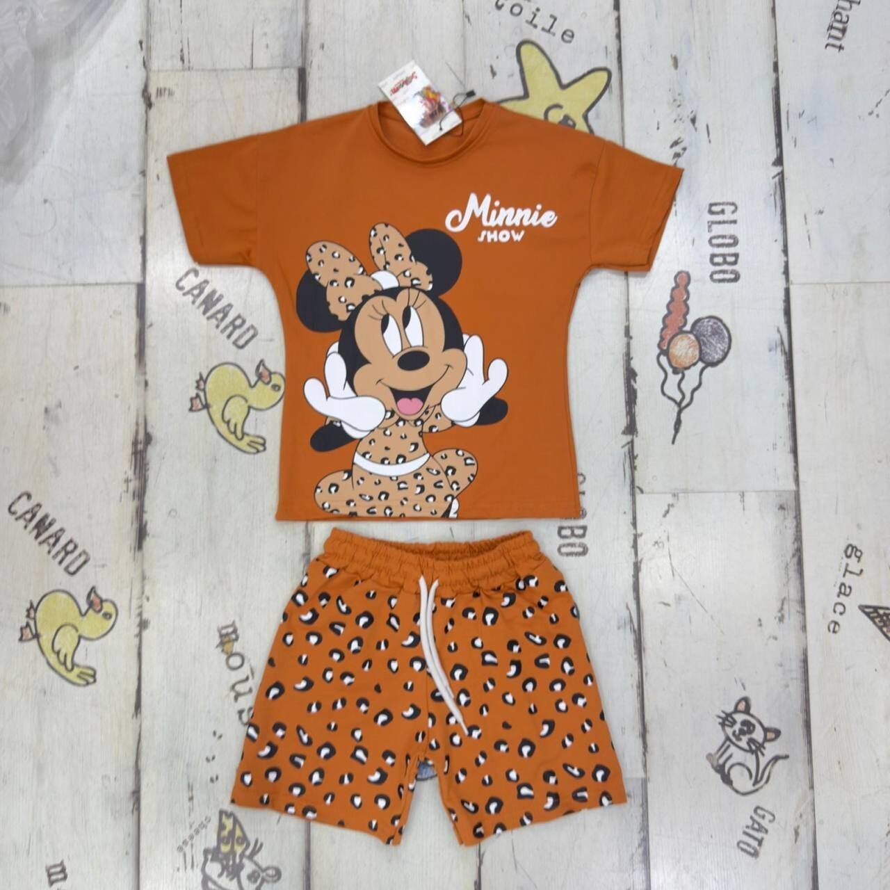 Minnie Mouse takım
