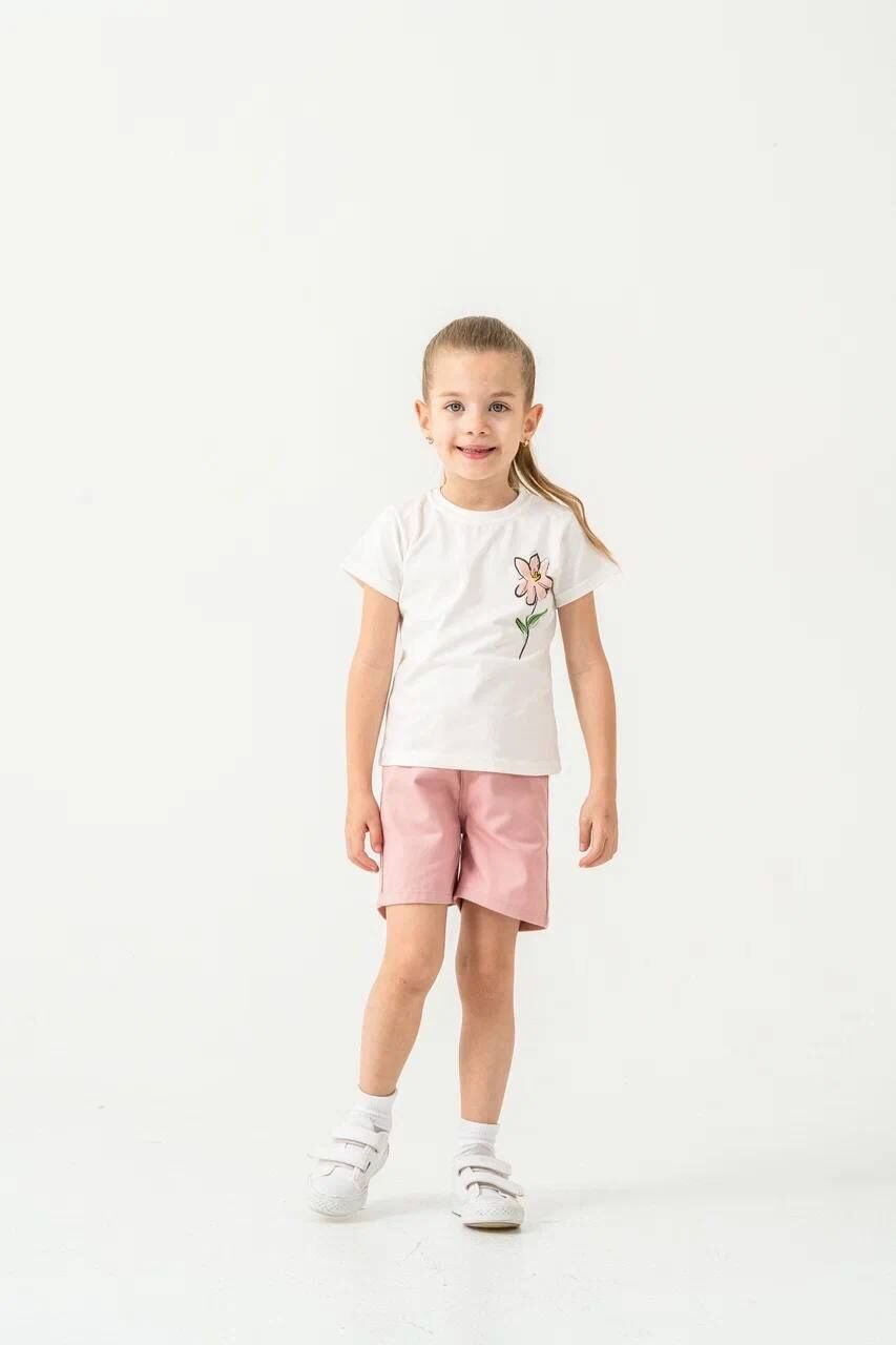 Çiçek desenli gabardin şortlu takım
