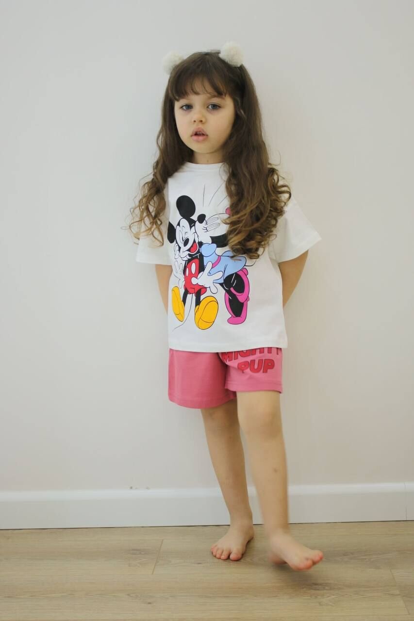 Minnie Mouse takım