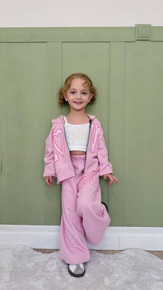 Kapüşonlu love pembe takım