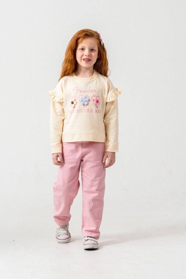 Çiçek desenli takım