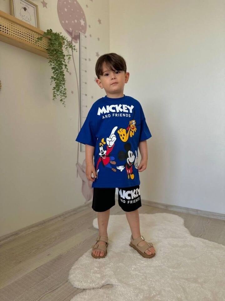 Mickey şortlu takım