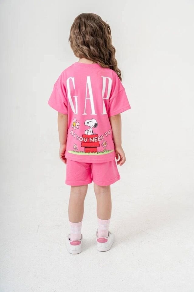 Gap pembe şortlu takım
