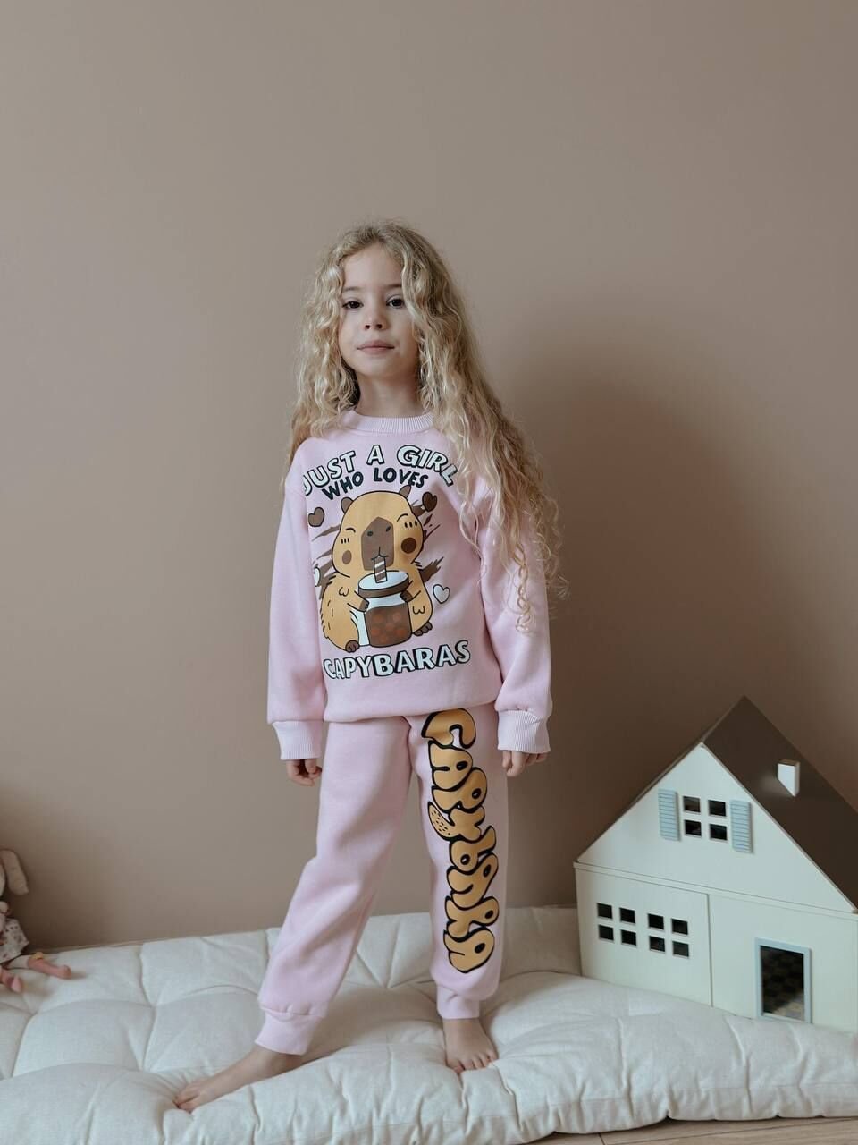 3 ip Şardonlu Capybara Takım