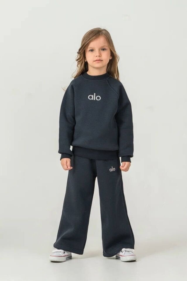 3 İplik Şardonlu Siyah Takım