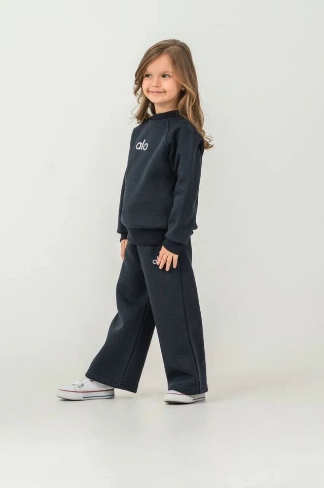 3 İplik Şardonlu Siyah Takım