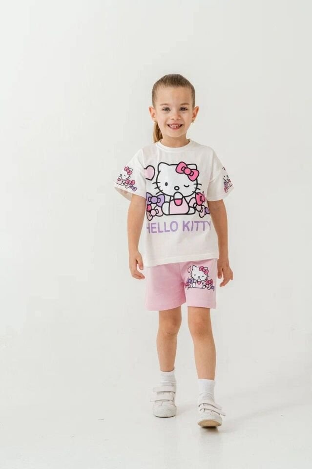 Hello kitty şortlu