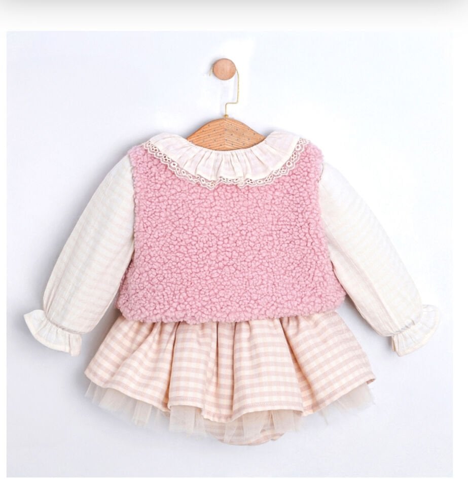 Yelekli 4’lü Kombin