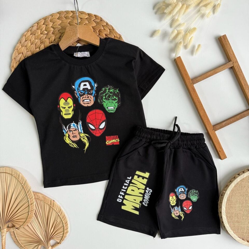 Marvel siyah takım