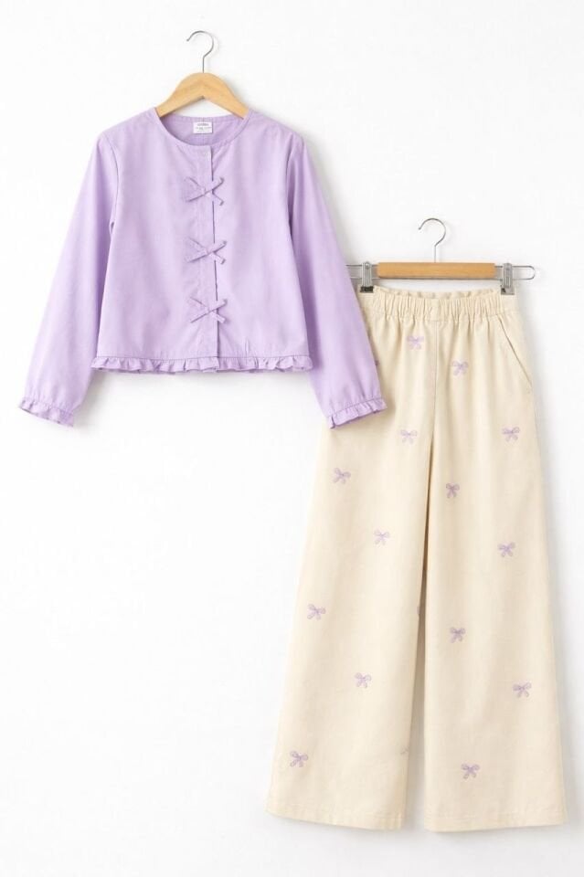 Nakışlı lila takım