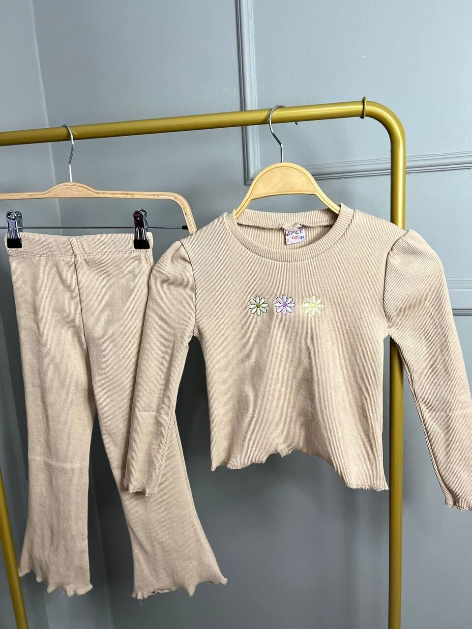 Fitilli çiçek desenli takım