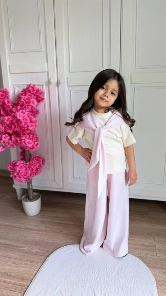 Oys. Kumaş bağlamalı pembe takım