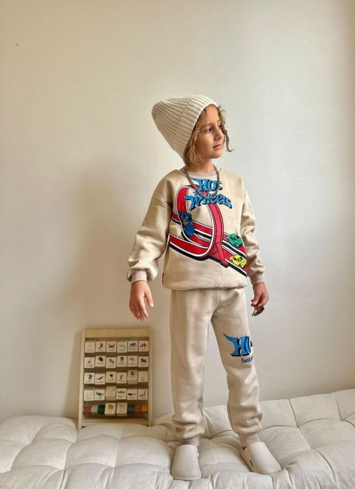 3 ip Şardonlu hot wheels takım