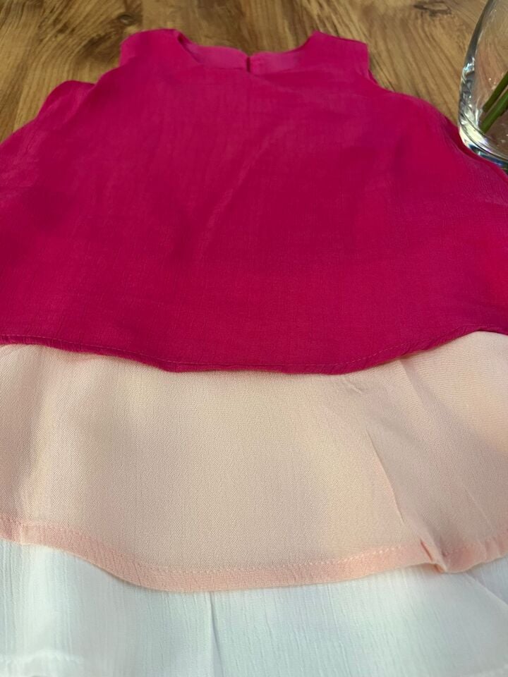 Pembe Elbise