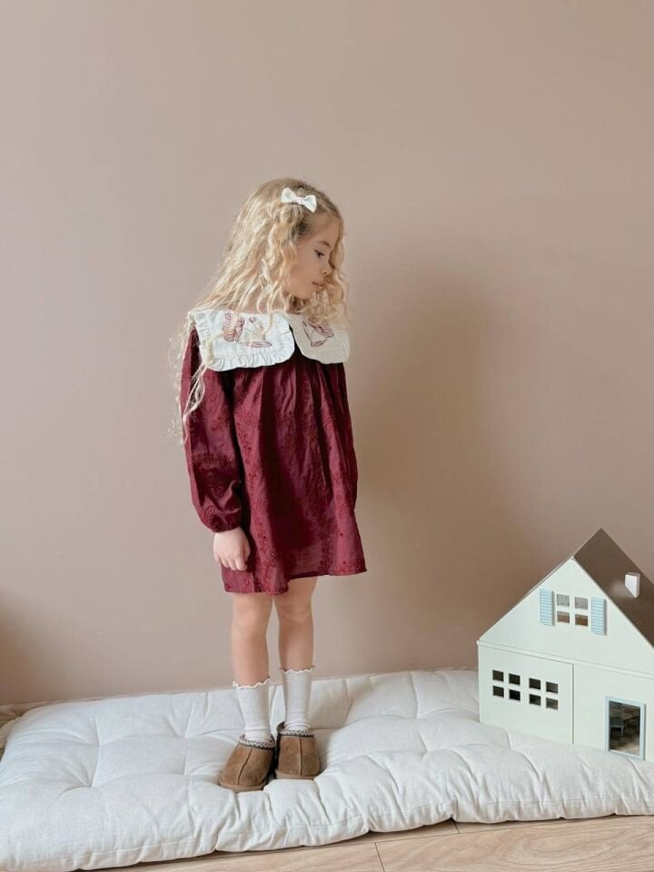 Bebe Yaka Fistolu Astarlı Elbise