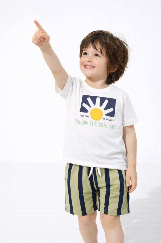 Güneş Desenli Çizgili Şortlu Takım