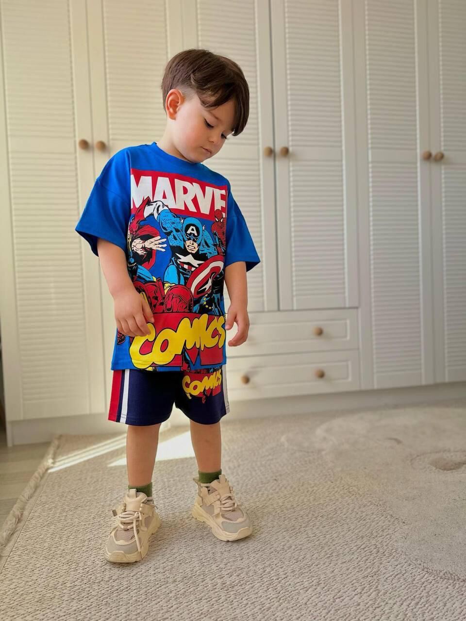 Marvel şortlu takım