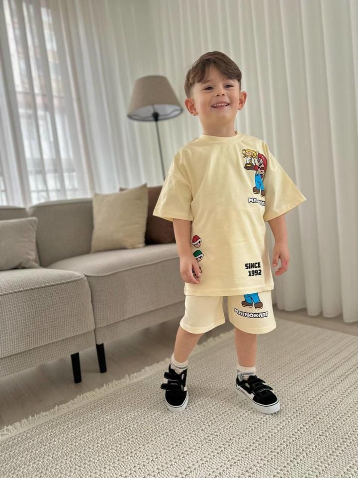 Super Mario Şortlu Takım