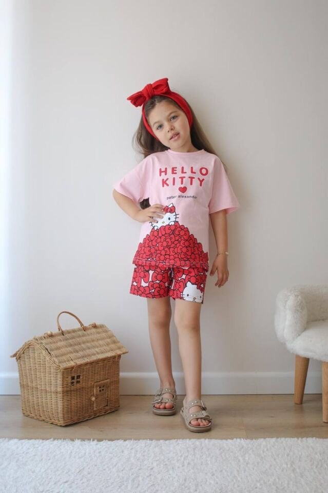 Hello kitty şortlu
