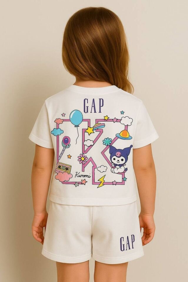 Gap şortlu takım