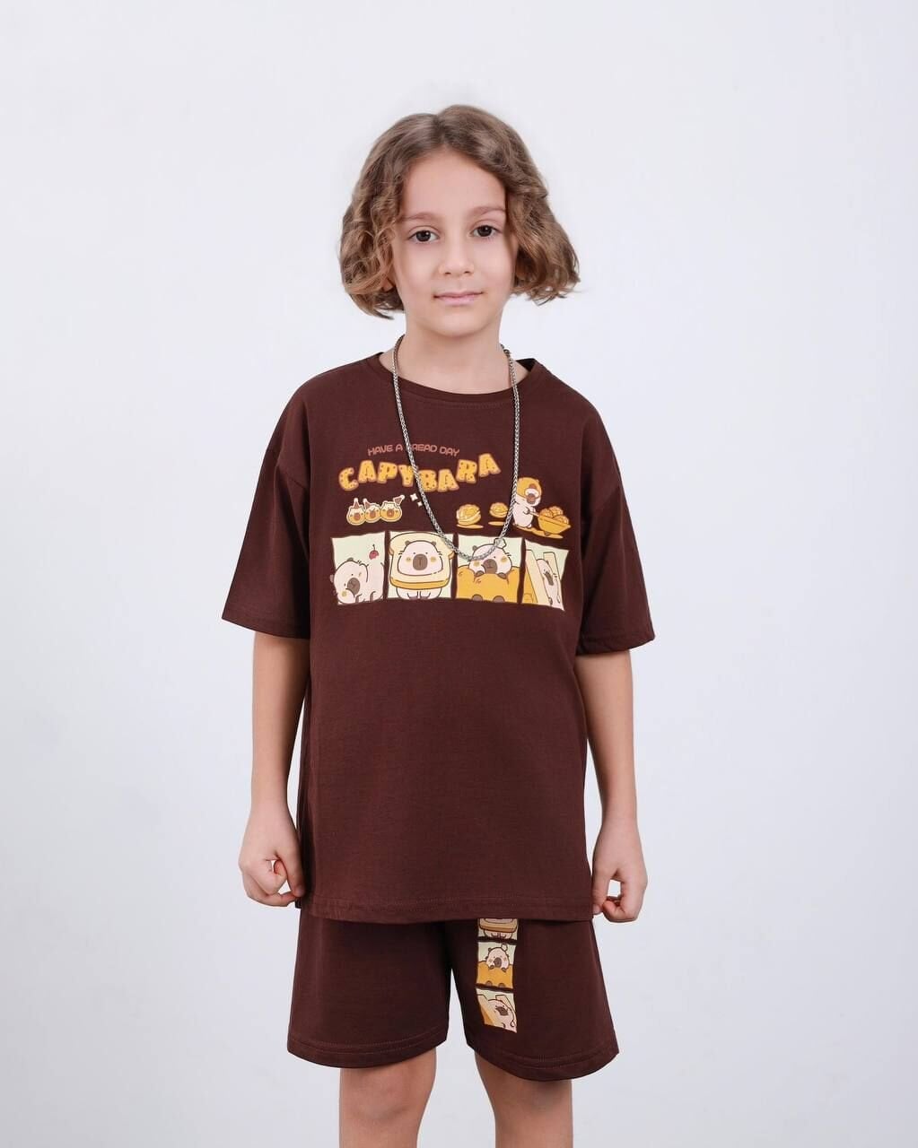 Capybara şortlu takım