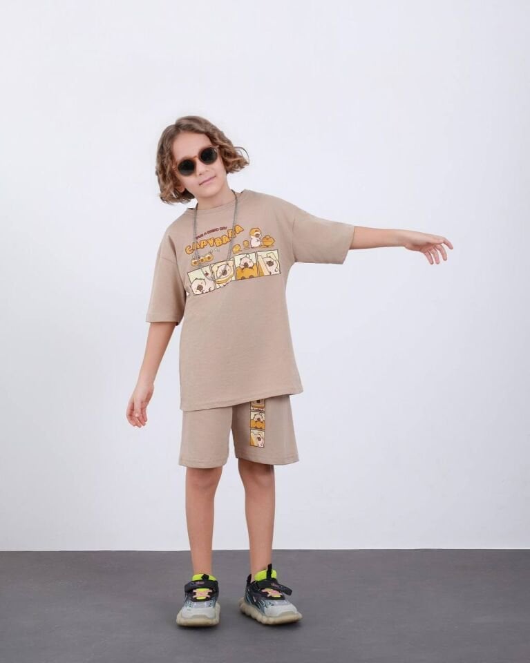 Capybara şortlu takım