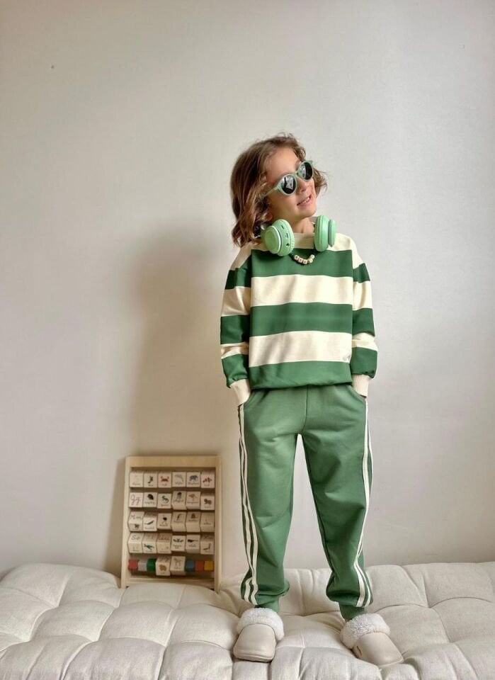 2 İplik Çizgili Takım