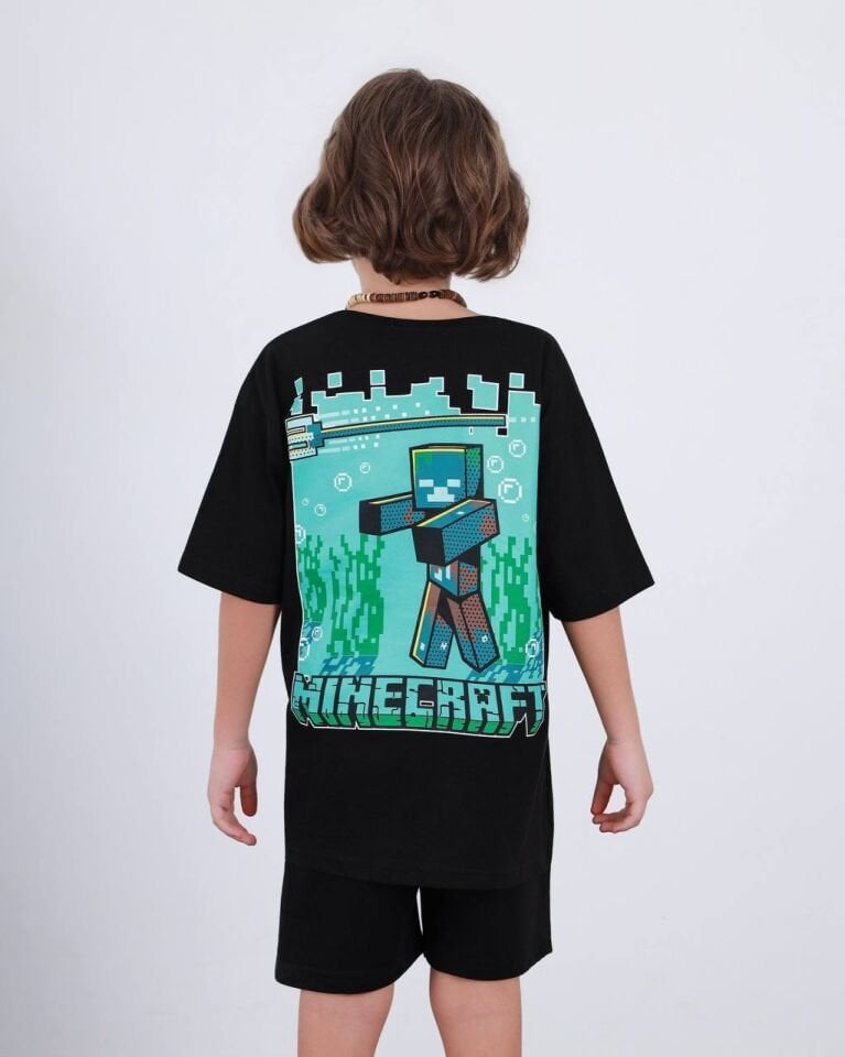 Minecraft şortlu takım