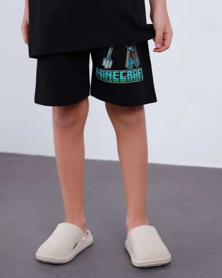 Minecraft şortlu takım