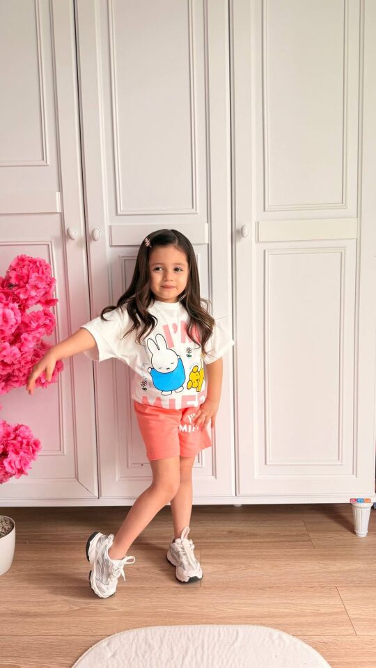 Miffy Şortlu Takım