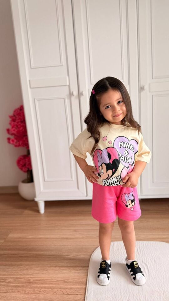 Minnie Mouse Şortlu Takım