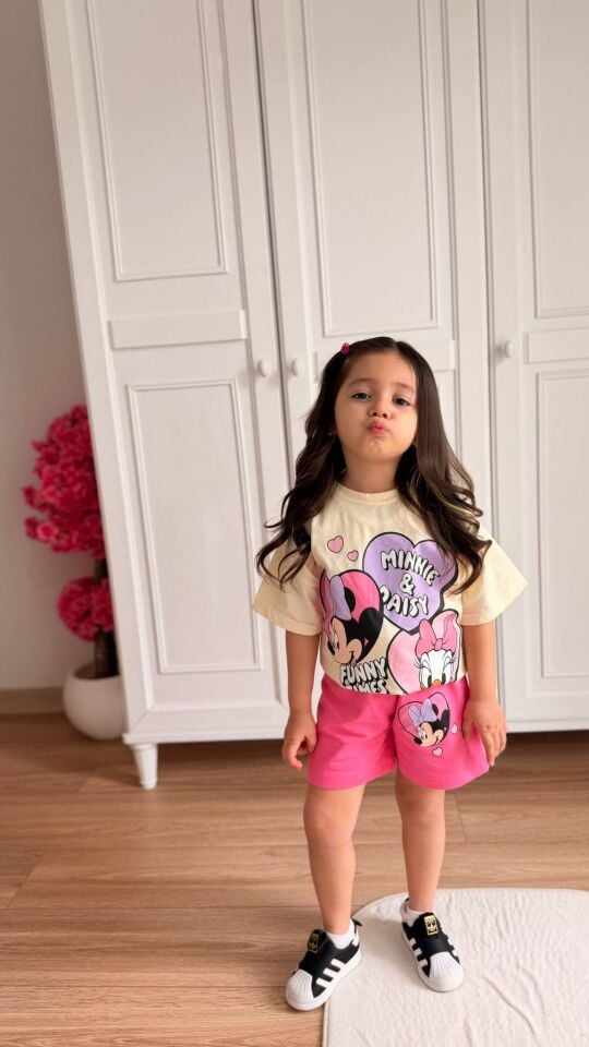Minnie Mouse Şortlu Takım
