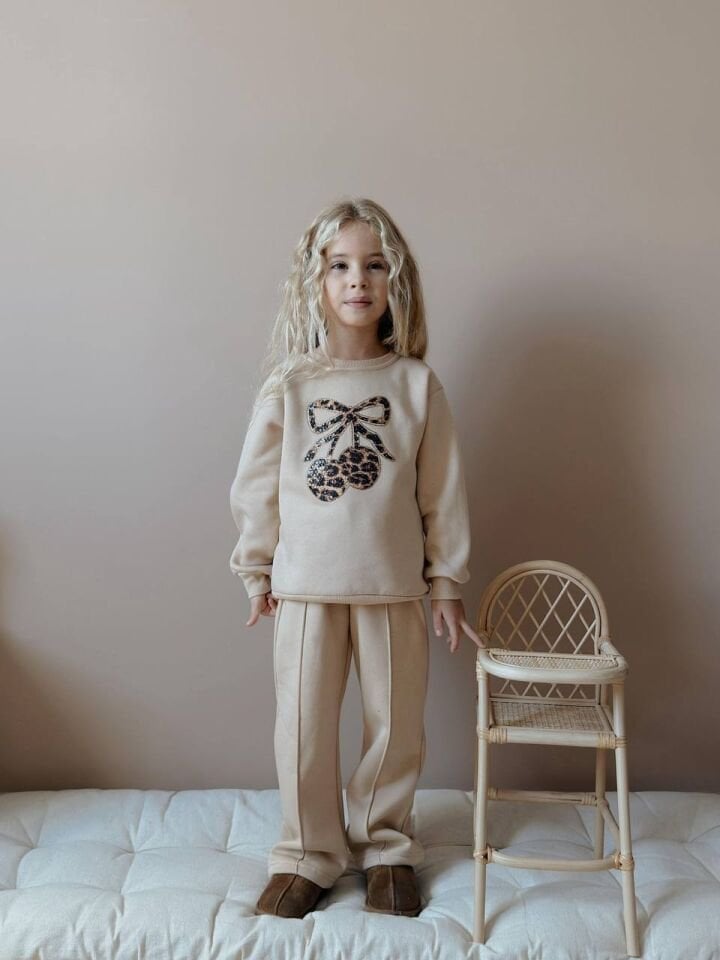 3 İplik Şardonlu Kirazlı Takım