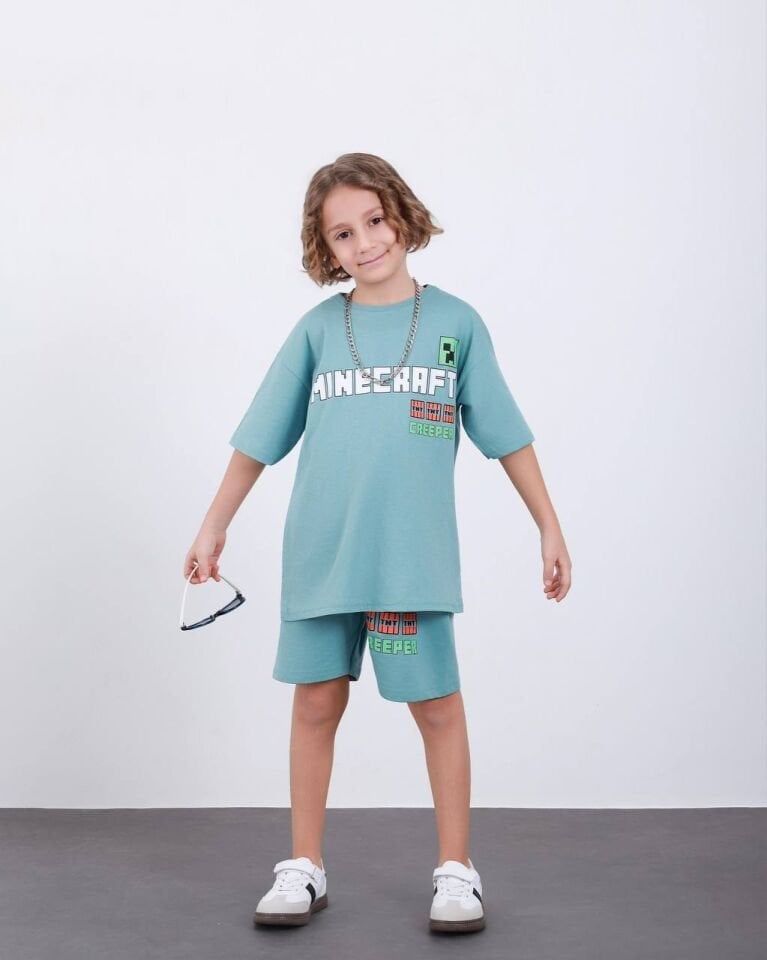 Minecraft şortlu takım