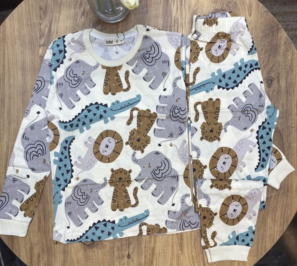 Desenli pijama takımı (8-13 yaş)