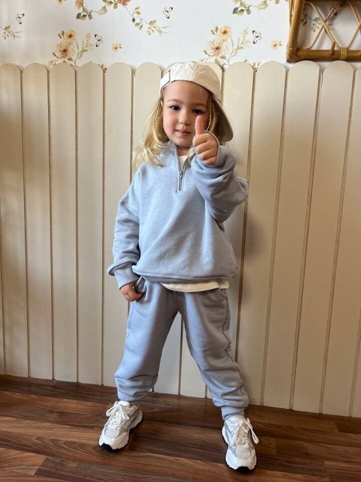 3 İp Fermuarlı Takım