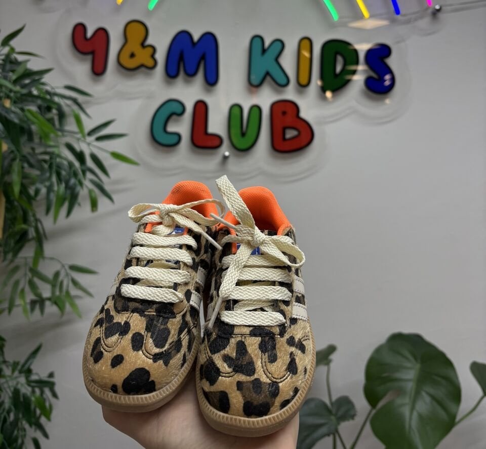 Adids leopar desenli ayakkabı